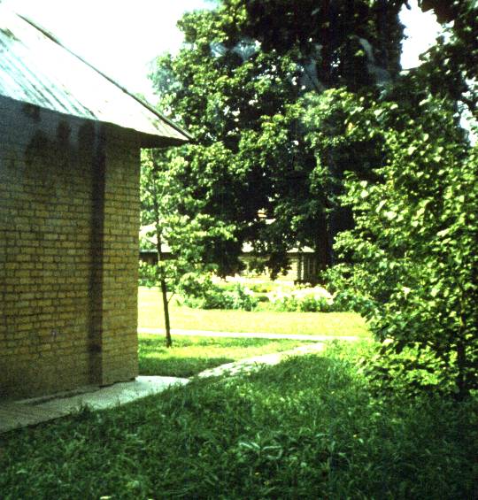 102.jpg