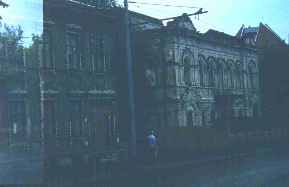 143.jpg