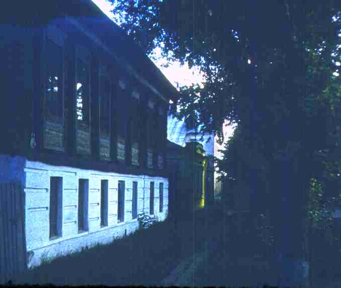 061-1.jpg