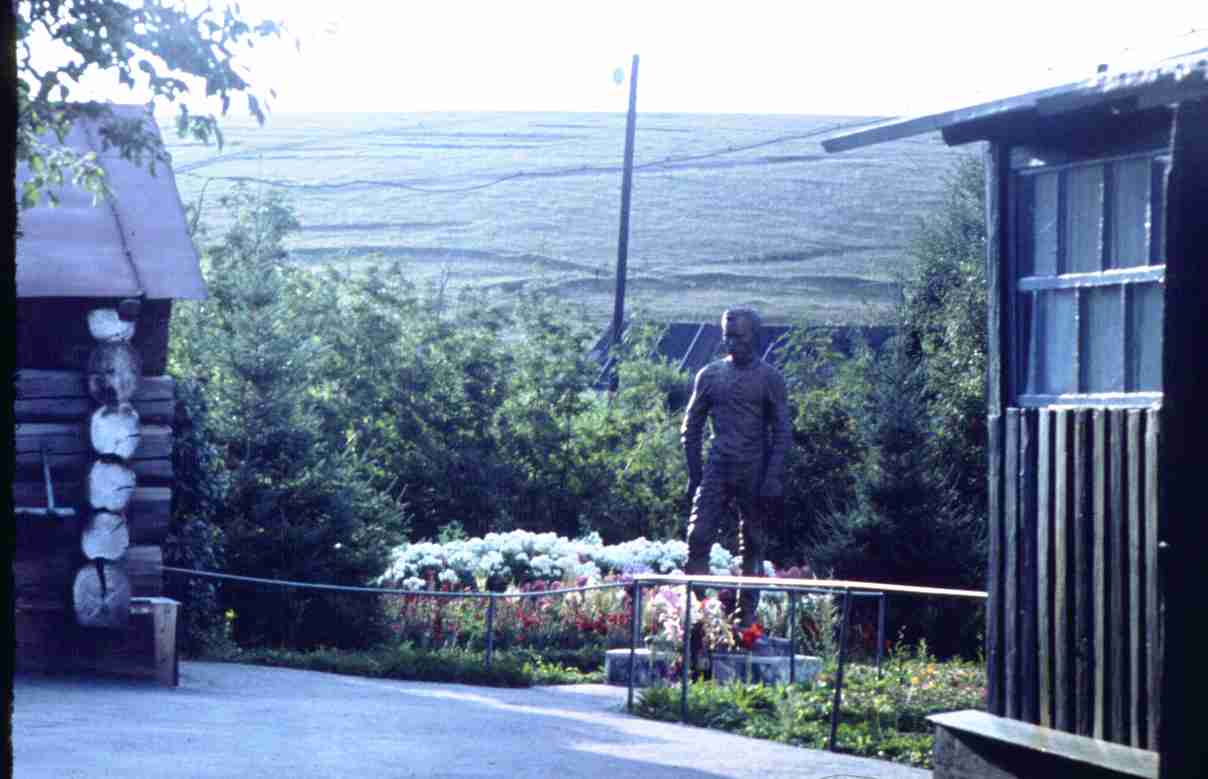 298-1.jpg