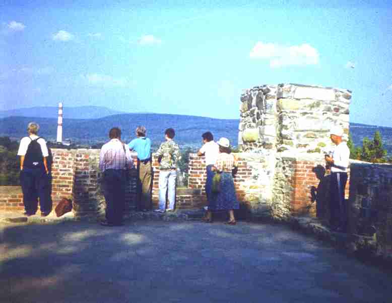 027-1.jpg