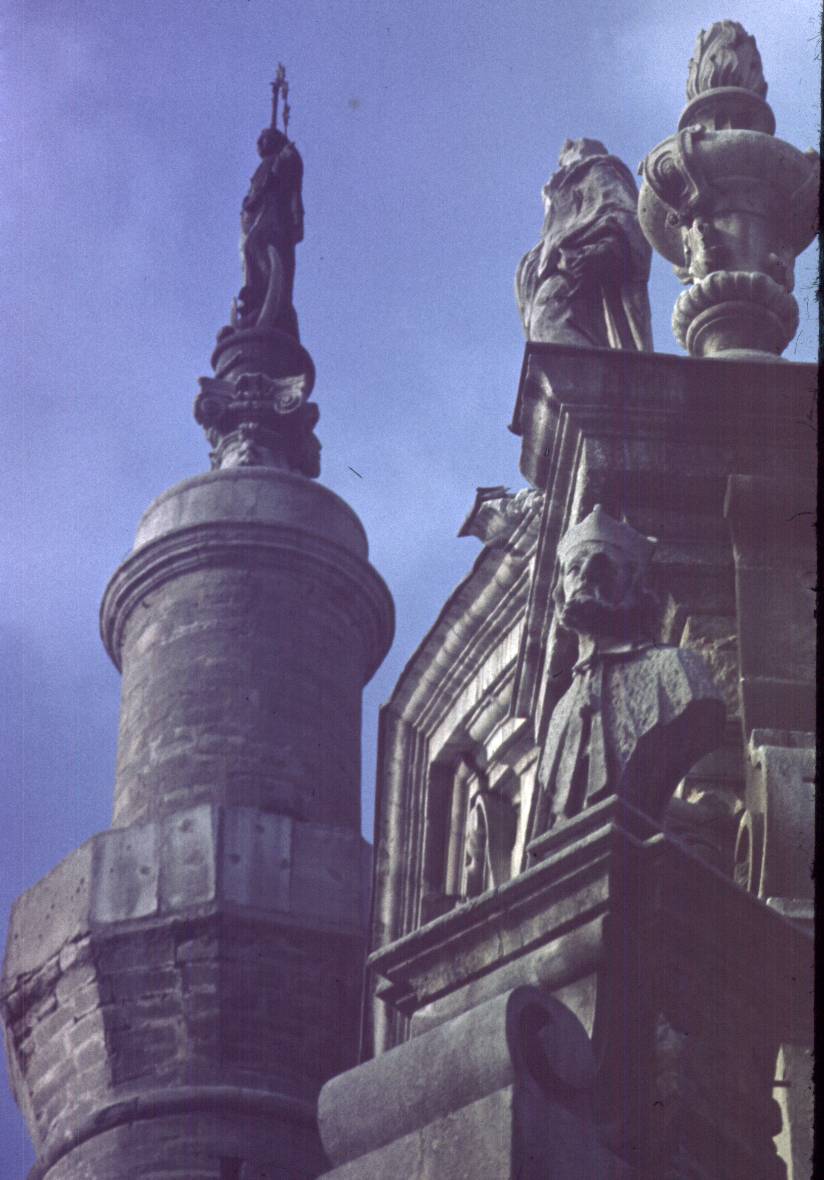 103.jpg