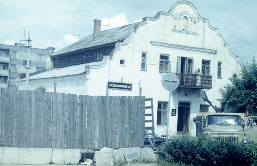 303.jpg