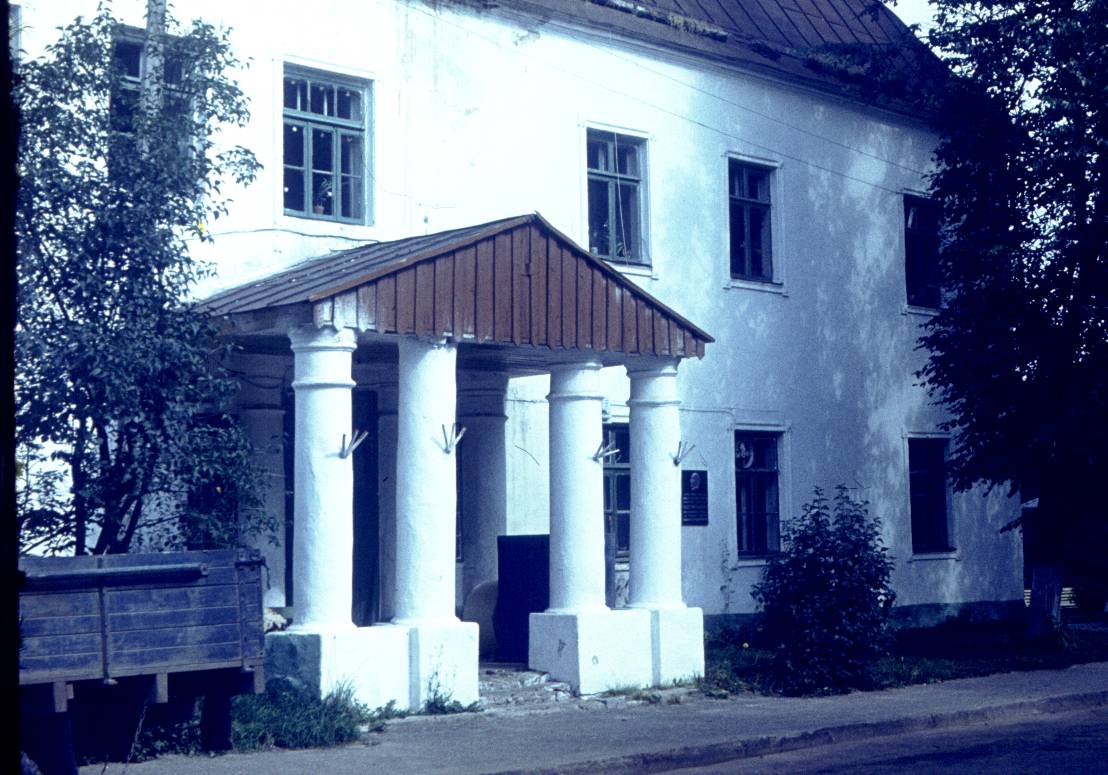 305.jpg