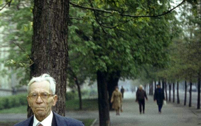 051-1.jpg