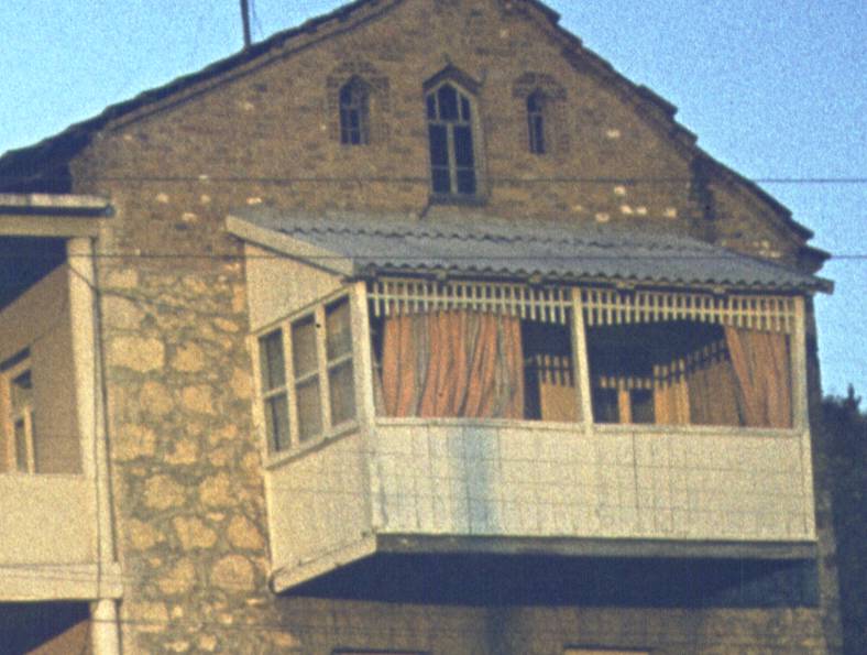 033-1.jpg