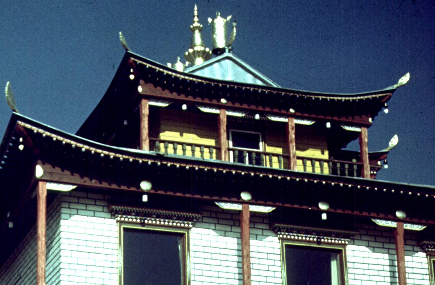 061-1.jpg