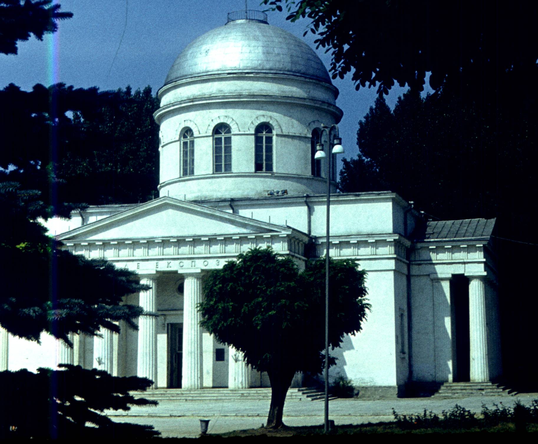 143.jpg