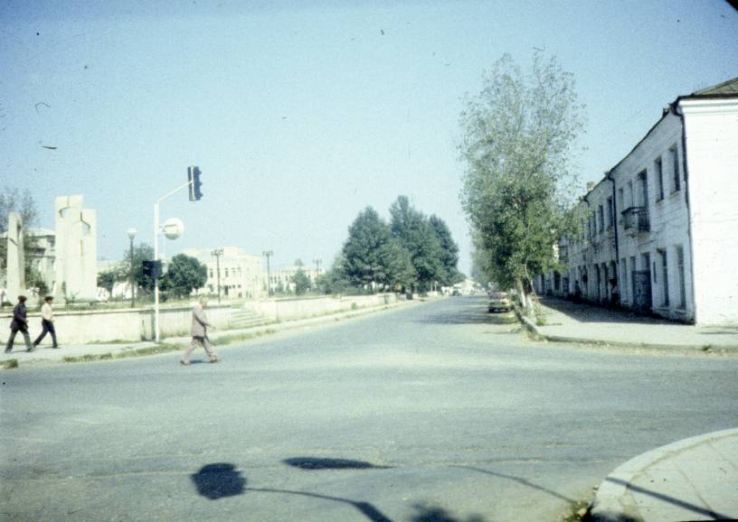 048.jpg